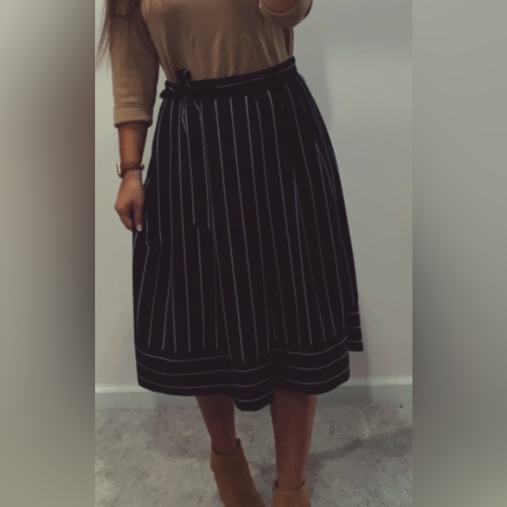 Elegant Black pinstripe Skirt